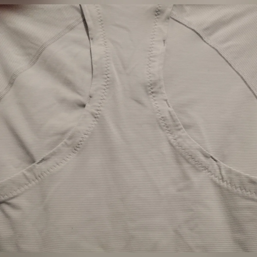 Lululemon Athletica Beige Top - Picture 4 of 7